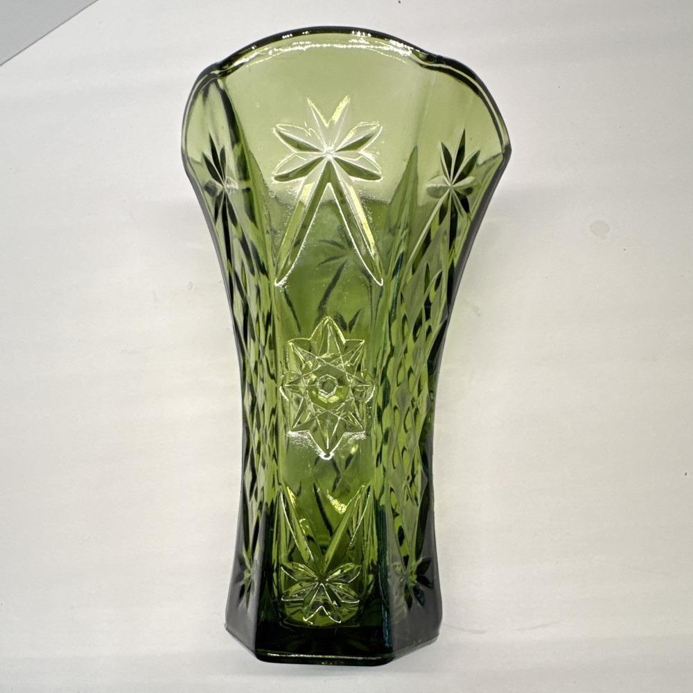 Unmarked Green Glass Starburst Pattern Decorative Vase w/ Flared Rim